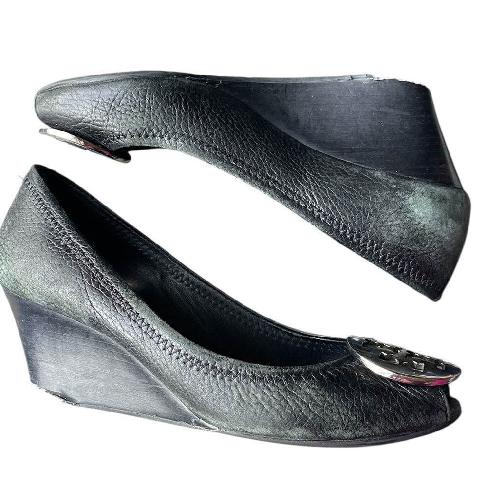 Tory Burch Black Open Toe Wedges with Silver Logo Sz 6 - Picture 3 of 5